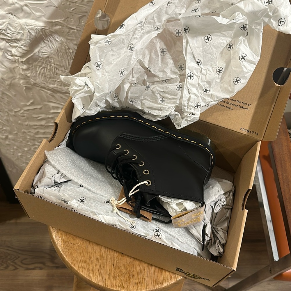 VEGAN Dr. Martens 101 6-Eye Boot - Black (NEW IN BOX)